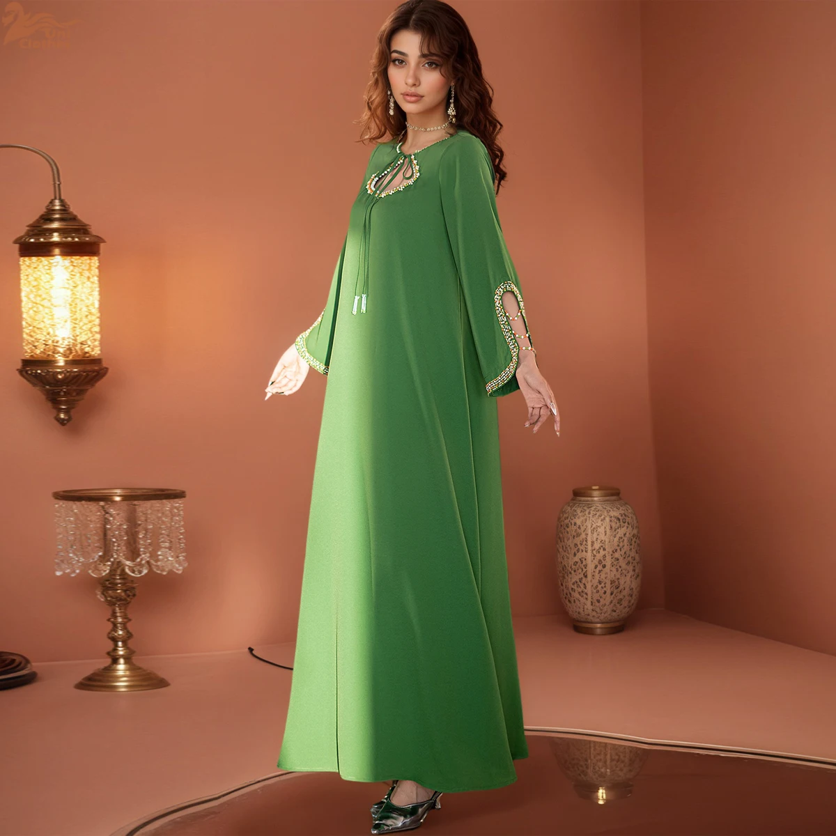 Роскошные бусины Абая для женщин Мусульманское платье Дубай Абая Турецкий кафтан Ид Джеллаба Арабский халат Кафтан Марокаин Femme Ислам Абая
Роскошные бусины Абая для женщин Мусульманское платье Дубай Абая Турецкий кафтан Ид Джеллаба Арабский халат Кафтан Марокаин Femme Ислам Абая