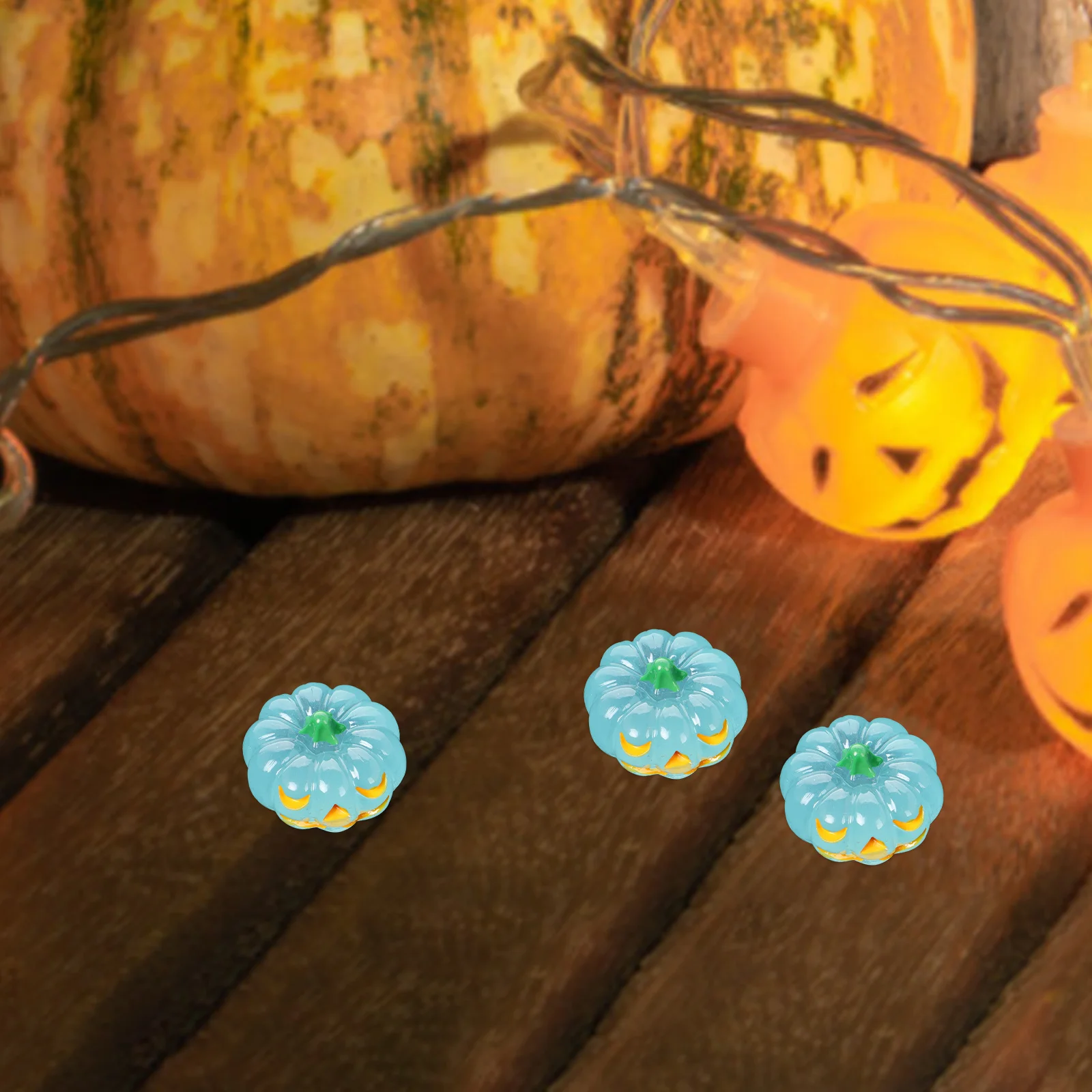 3 Pcs Props Luminous Pumpkin Ornament Halloween Pumpkins Indoor Resin Mini Decorations Decorative
3 Pcs Props Luminous Pumpkin Ornament Halloween Pumpkins Indoor Resin Mini Decorations Decorative