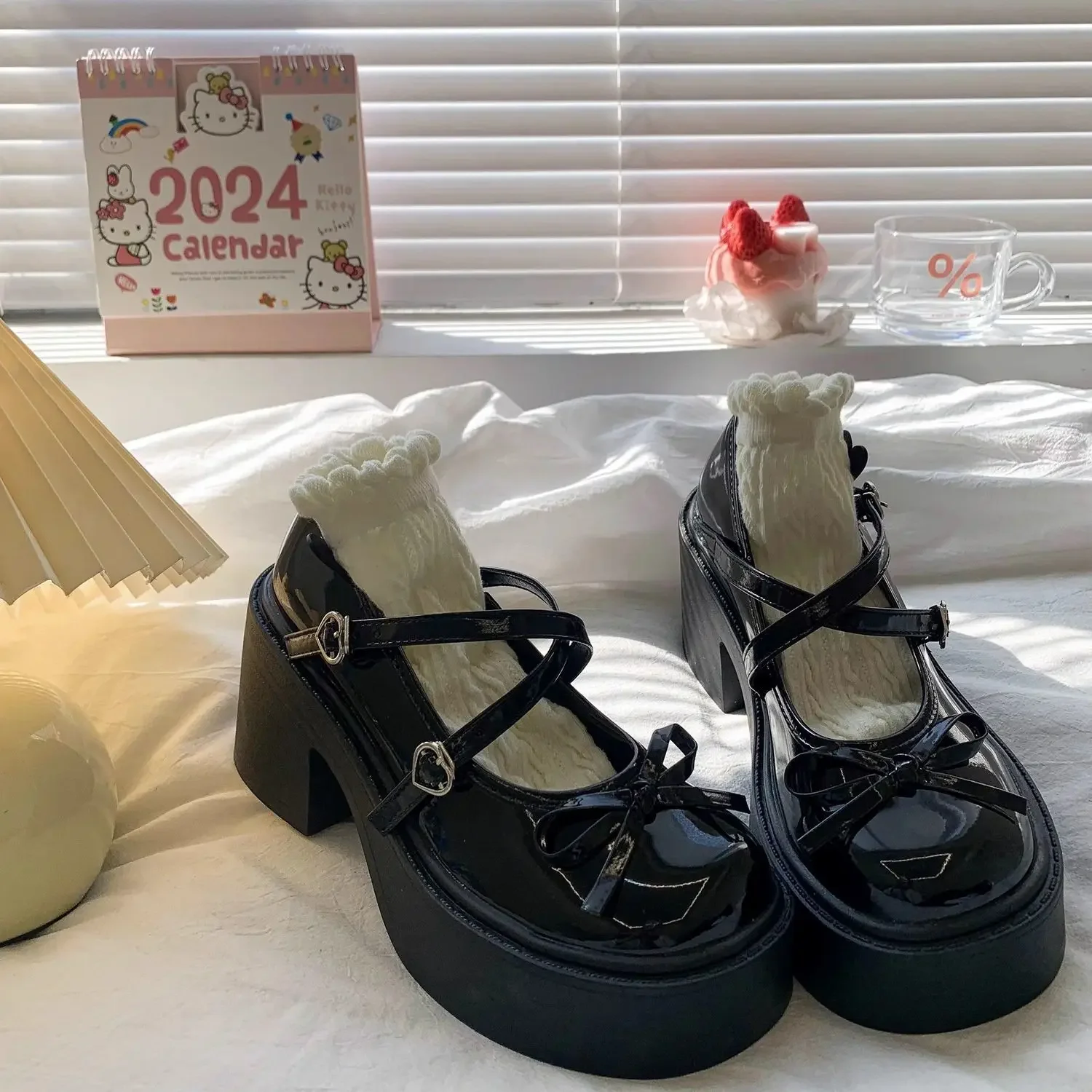 Party Women's Shoes Chunky Heels Leather Casual With Bow Ladies Pumps Shoe Chic Point Elegant High Quality Genuine Mark Lastest
Party Women's Shoes Chunky Heels Leather Casual With Bow Ladies Pumps Shoe Chic Point Elegant High Quality Genuine Mark Lastest