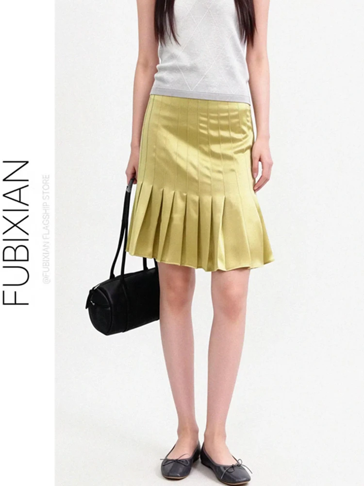 Basil Champagne Glossy A-Line Asymmetrical Skirt Summer New Holiday Satin Slimming Midi Skirt Island Vacation Style Polyester
Basil Champagne Glossy A-Line Asymmetrical Skirt Summer New Holiday Satin Slimming Midi Skirt Island Vacation Style Polyester