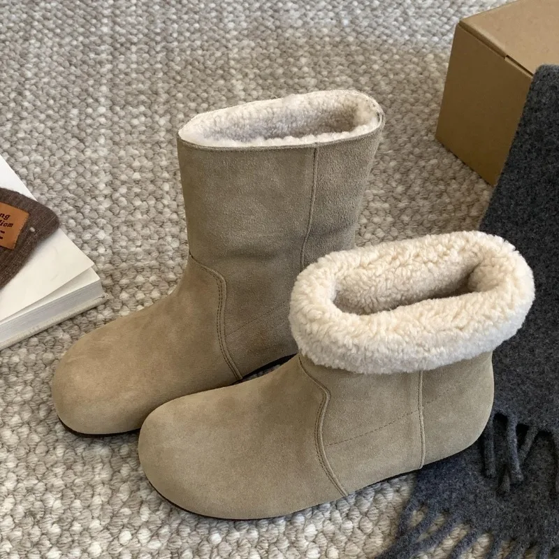 Women Flats Ankle Fur Boots Designer Suede Fashion Shoes 2025 Winter Chelsea Ankle Boots New Trends Casual Zapatillas De Mujer
Women Flats Ankle Fur Boots Designer Suede Fashion Shoes 2025 Winter Chelsea Ankle Boots New Trends Casual Zapatillas De Mujer