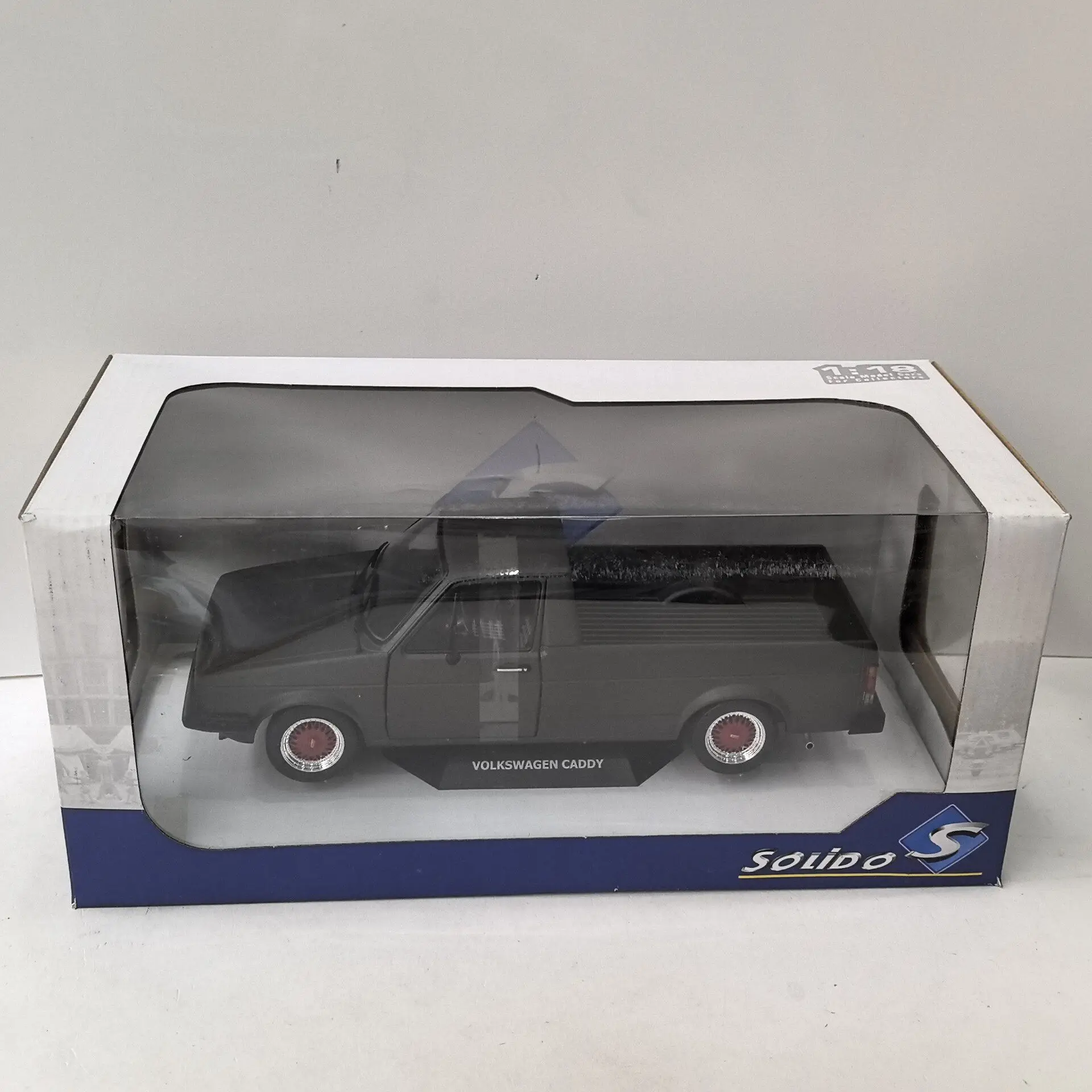 Модель автомобиля VW CADDY Pickup M1 из литого металла, масштаб 1/18, SOLIDOS
Модель автомобиля VW CADDY Pickup M1 из литого металла, масштаб 1/18, SOLIDOS