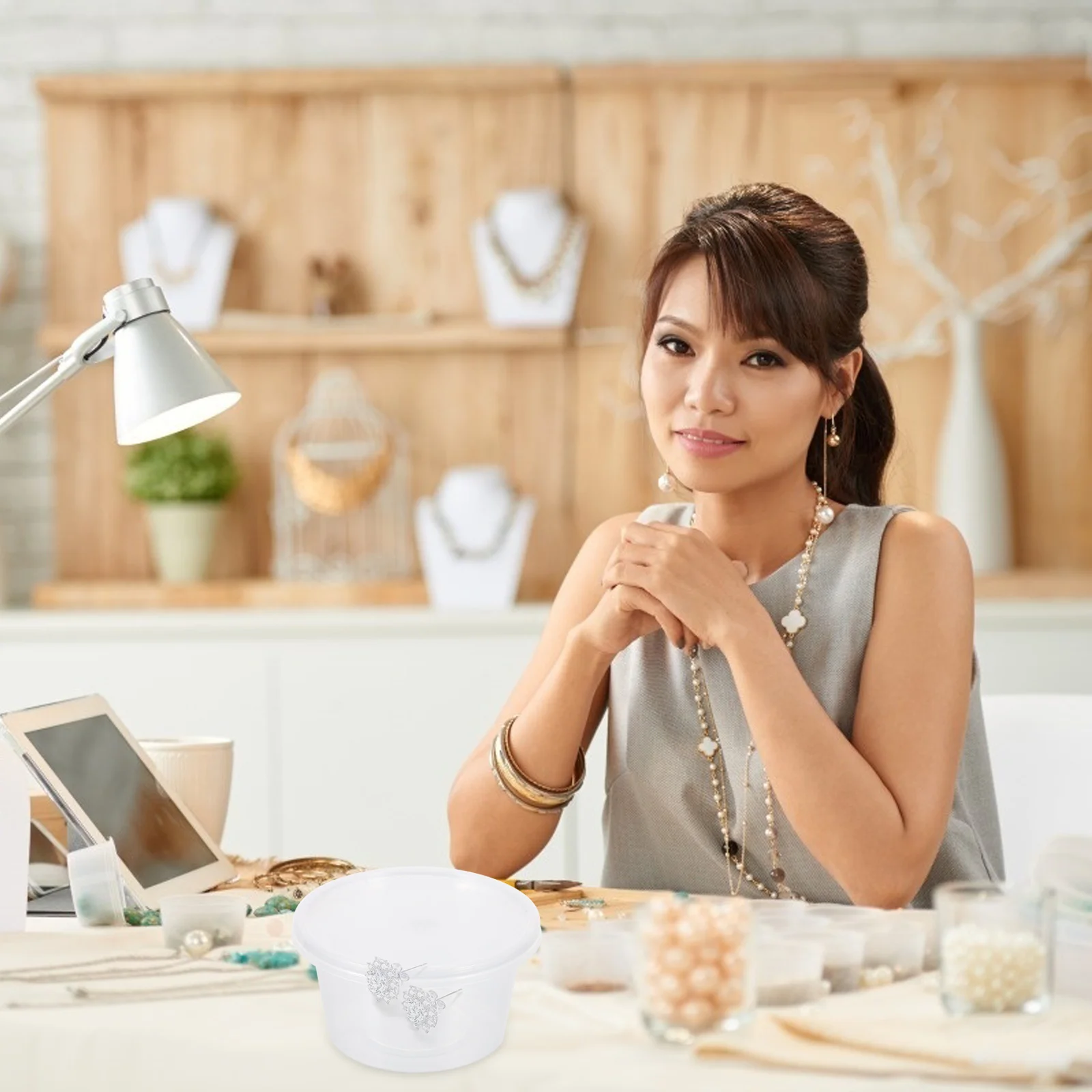 100Sets Plastic Box Fruit Storage Box High-Quality Food-Grade Material Transparent Design for Vegetables Meat Fresh Keeping
100Sets Plastic Box Fruit Storage Box High-Quality Food-Grade Material Transparent Design for Vegetables Meat Fresh Keeping