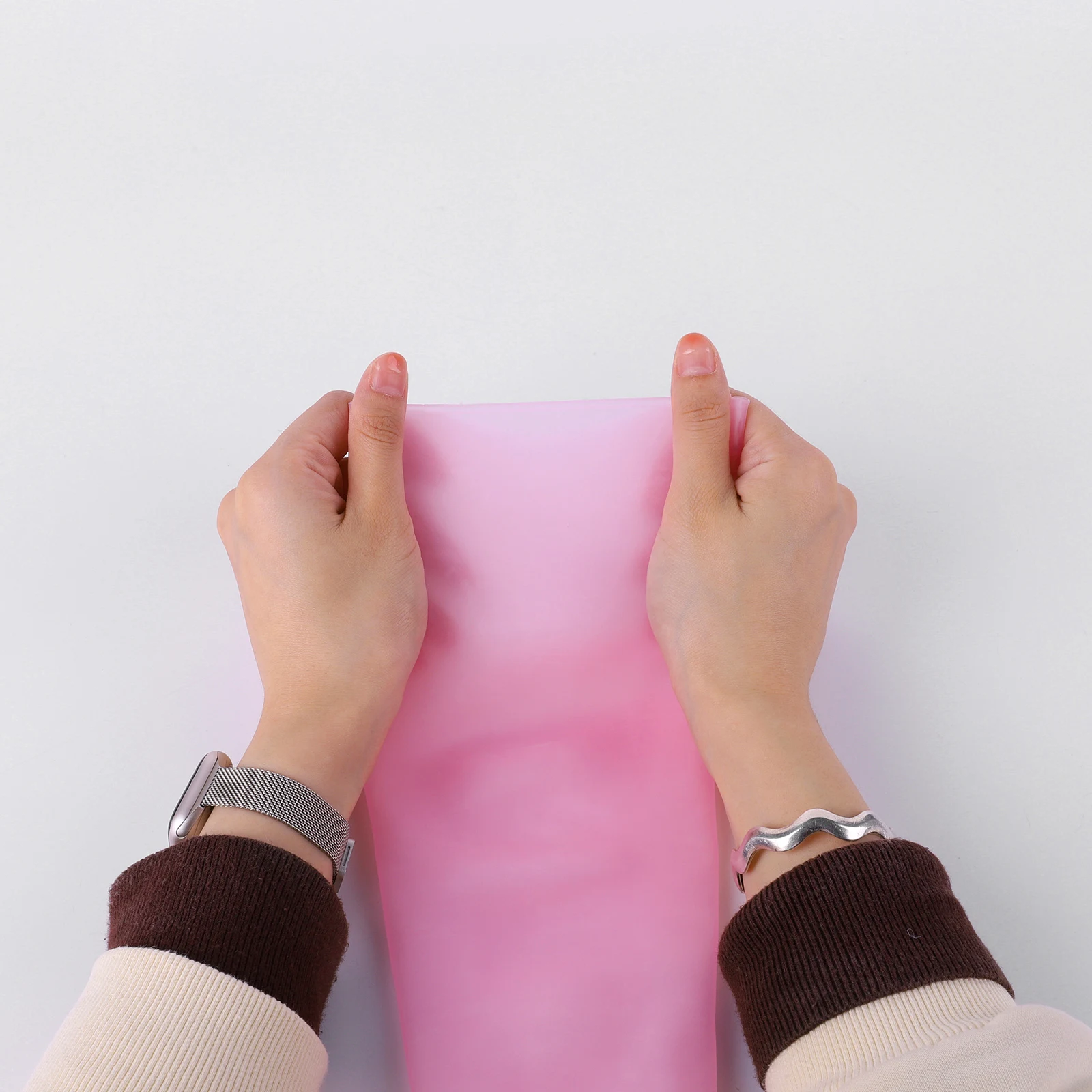 Силиконовые увлажняющие носки для длительного увлажнения, предотвращающие трещины, защитные носки для ног, комфортные отшелушивающие носки для домашнего спа-ухода за ногами
Силиконовые увлажняющие носки для длительного увлажнения, предотвращающие трещины, защитные носки для ног, комфортные отшелушивающие носки для домашнего спа-ухода за ногами