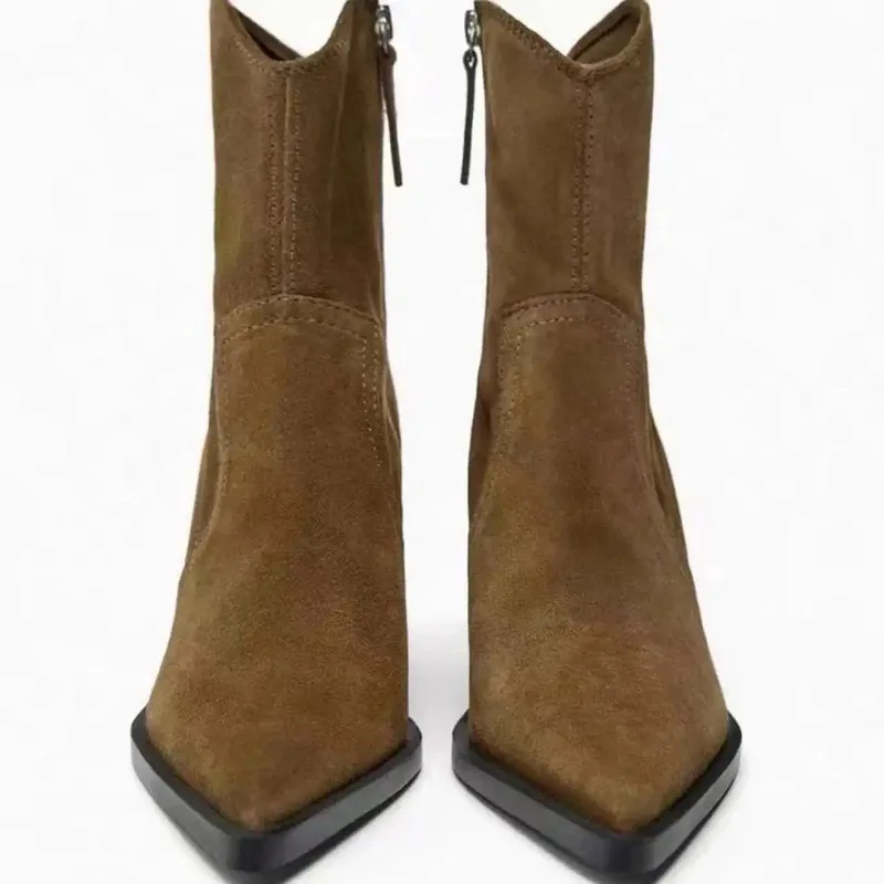 Women's Brown Suede Leather Ankle Ladies Shoes Pointed Toe Block Heel Side Zipper Western Boots Autumn/Winter
Women's Brown Suede Leather Ankle Ladies Shoes Pointed Toe Block Heel Side Zipper Western Boots Autumn/Winter
