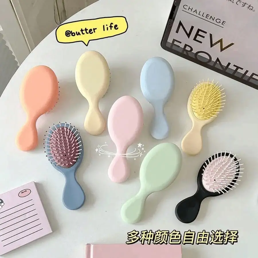 1pc Cute Macaron Air Cushion Hair Brush, Portable Pocket Size Soft Air Cushion Scalp Massager Brush, Suitable For Girls, Students, Daily & Travel Use
1pc Cute Macaron Air Cushion Hair Brush, Portable Pocket Size Soft Air Cushion Scalp Massager Brush, Suitable For Girls, Students, Daily & Travel Use