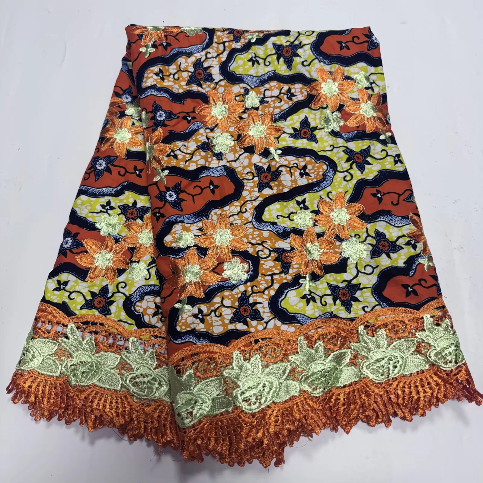 High Quality 2026 New Ankara Guipure Wax Lace Fabric 100% Cotton Soft Tissus Embroidery Wax Lace Fabric For Sewing Z6-610-1
High Quality 2026 New Ankara Guipure Wax Lace Fabric 100% Cotton Soft Tissus Embroidery Wax Lace Fabric For Sewing Z6-610-1