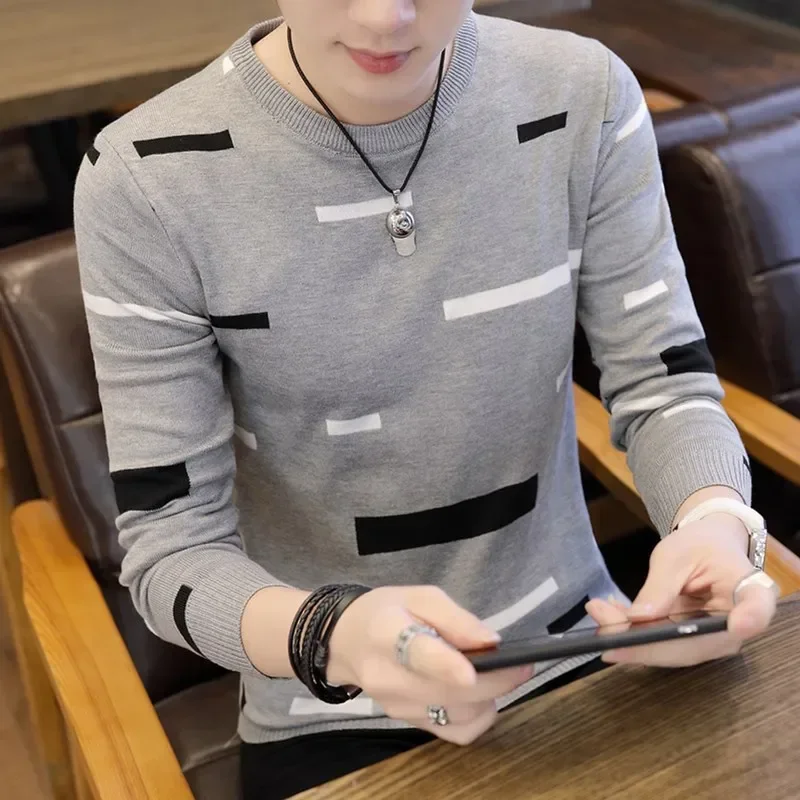 2023 Autumn/Winter New Korean Fashion Sweater Men's Double Layer Round Neck Casual Pullover
2023 Autumn/Winter New Korean Fashion Sweater Men's Double Layer Round Neck Casual Pullover