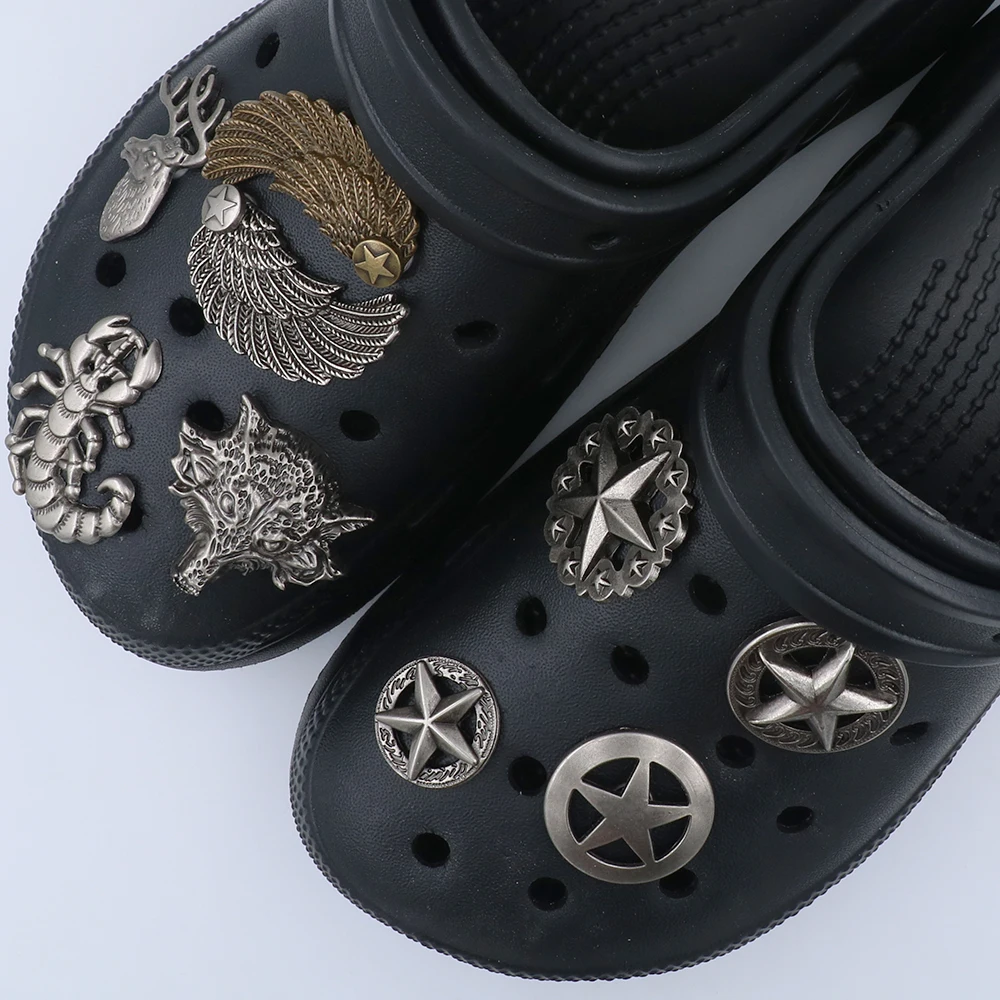 1 Pcs Halloween Shoe Accessories Charm Detachable Metal Silvery Джиббитц Shoe Scorpion Animals Wings Punk Style Pins Kids Gift
1 Pcs Halloween Shoe Accessories Charm Detachable Metal Silvery Джиббитц Shoe Scorpion Animals Wings Punk Style Pins Kids Gift