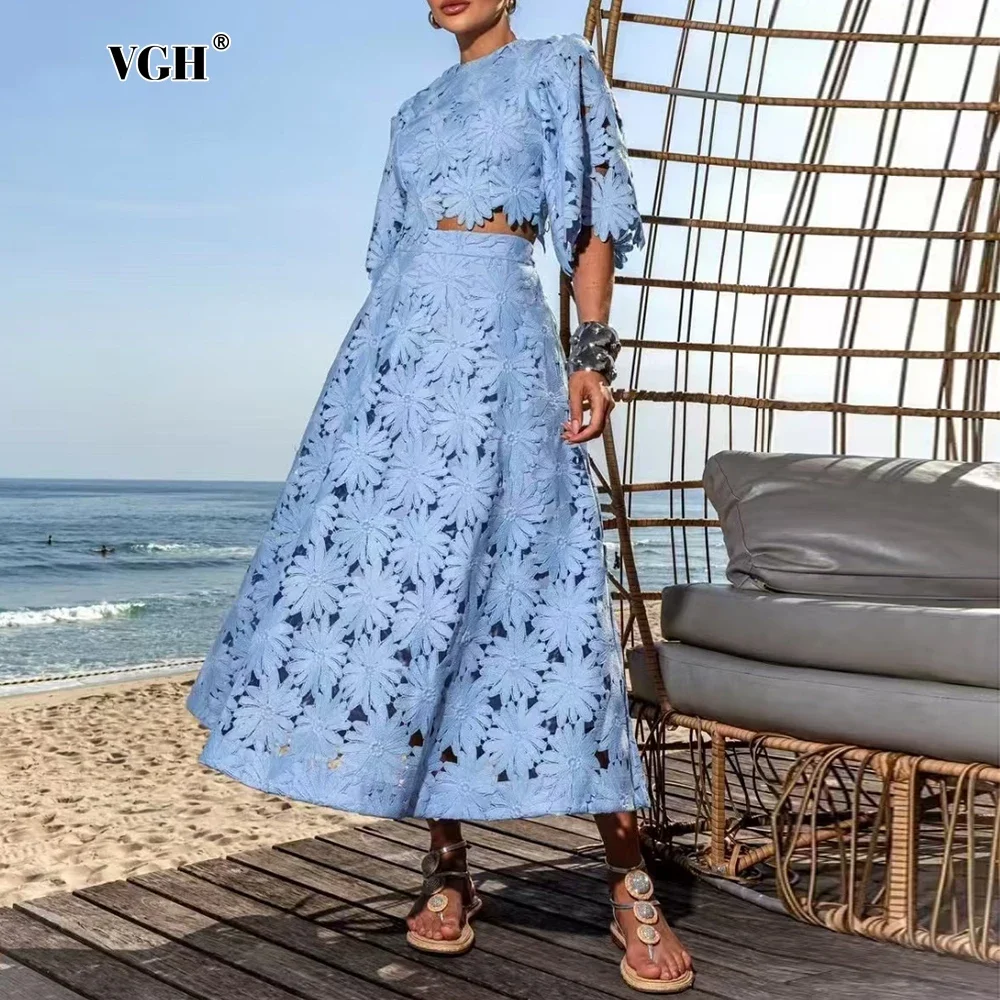 VGH Solid Spliced Flower Hollow Two Piece Set for Women O Neck Half Sleeve Top High Waist A Line Skirt Female Summer Suit Female
VGH Solid Spliced Flower Hollow Two Piece Set for Women O Neck Half Sleeve Top High Waist A Line Skirt Female Summer Suit Female