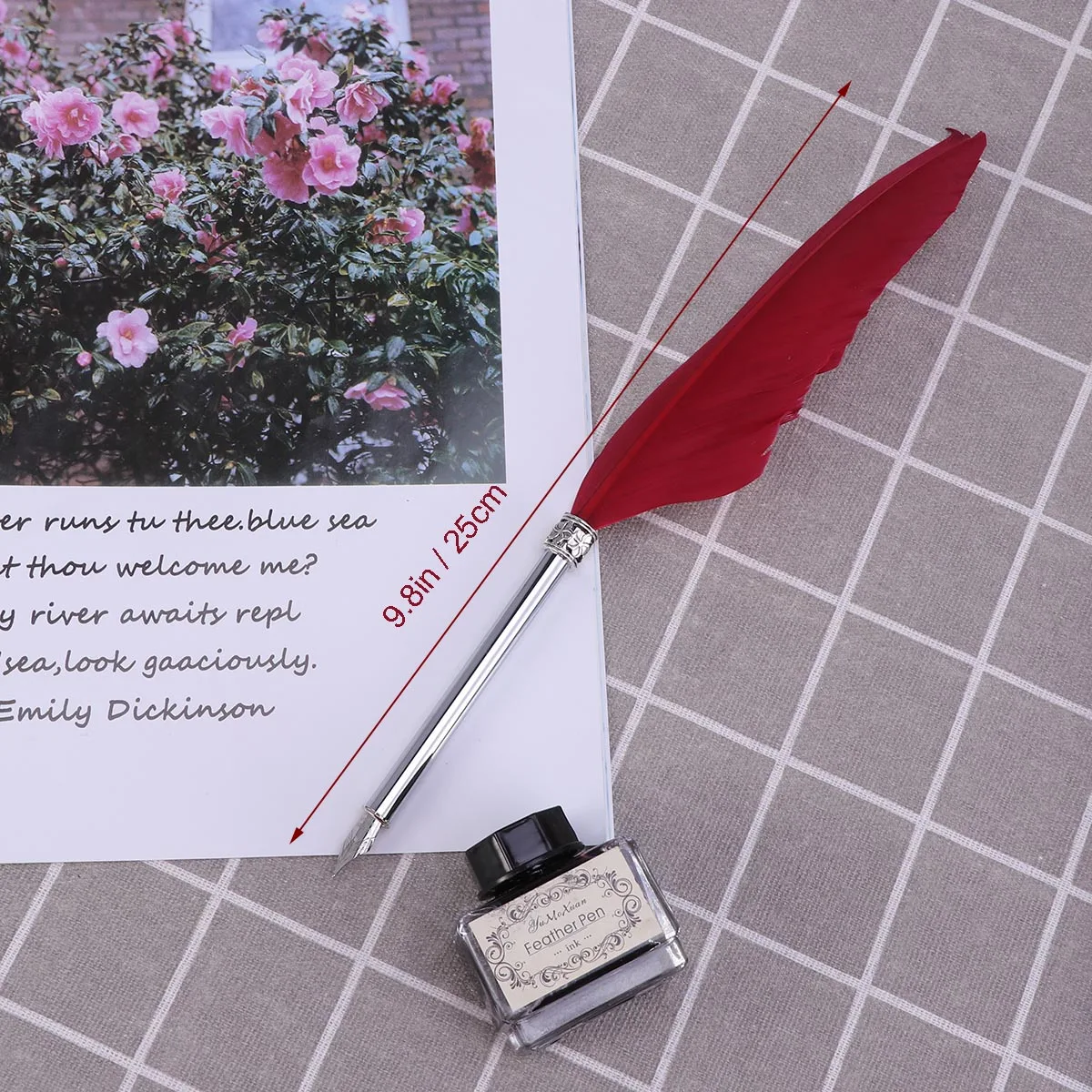 1 Set Retro Pen Classic Beautiful Decor Pen Gift with A Box of Ink for Office Store ( Red)
1 Set Retro Pen Classic Beautiful Decor Pen Gift with A Box of Ink for Office Store ( Red)