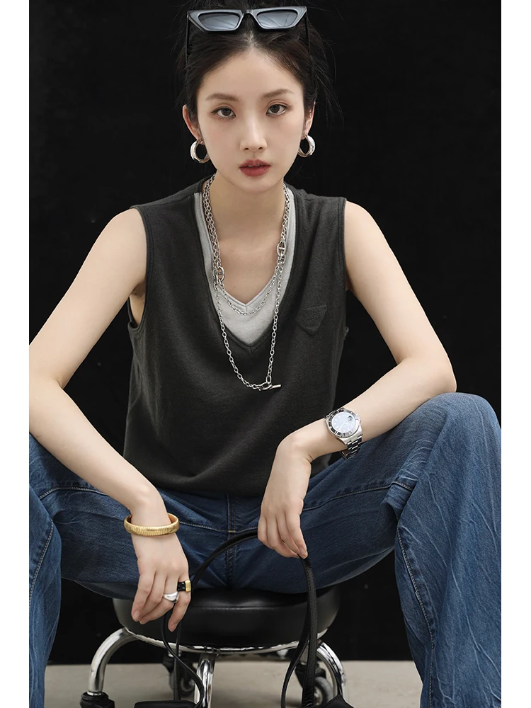 ChillCozy Cannon f-Swept Ultrine Wool Vest Color Blo V-Ne Women's Faionable Versatile Single-Piece Knitted Top
ChillCozy Cannon f-Swept Ultrine Wool Vest Color Blo V-Ne Women's Faionable Versatile Single-Piece Knitted Top