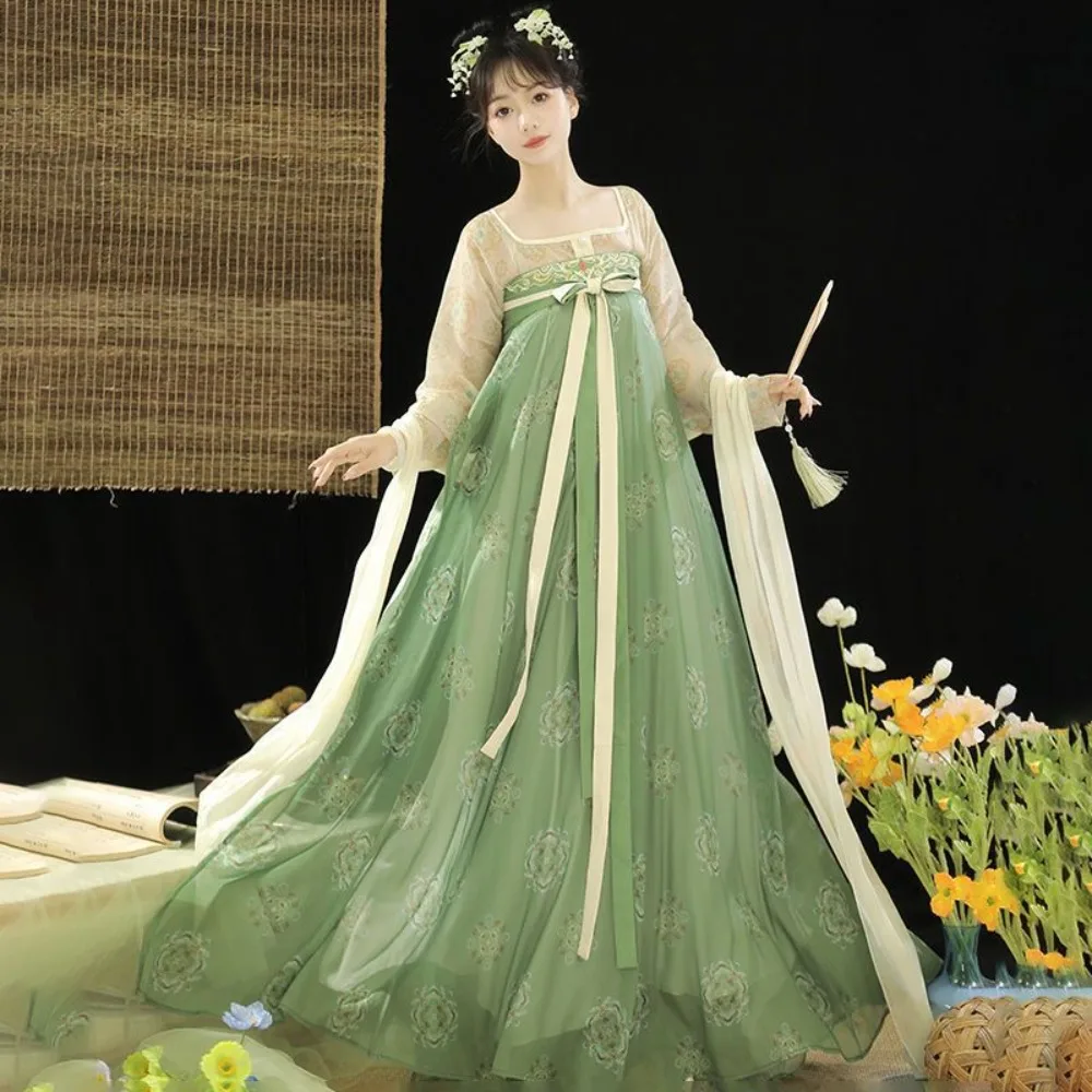 Yuan Shan E Dai Hanfu for Women - Tang Collar Qi Xiong Po Qun Skirt | Spring/Summer Daily Wear, Chinese Style Ancient Costume
Yuan Shan E Dai Hanfu for Women - Tang Collar Qi Xiong Po Qun Skirt | Spring/Summer Daily Wear, Chinese Style Ancient Costume