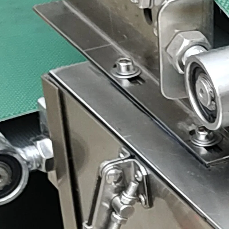 110V 220V Automatic Donut Making Machine, Four Row Mini Donut Making Fryer All-In-One Machine
110V 220V Automatic Donut Making Machine, Four Row Mini Donut Making Fryer All-In-One Machine