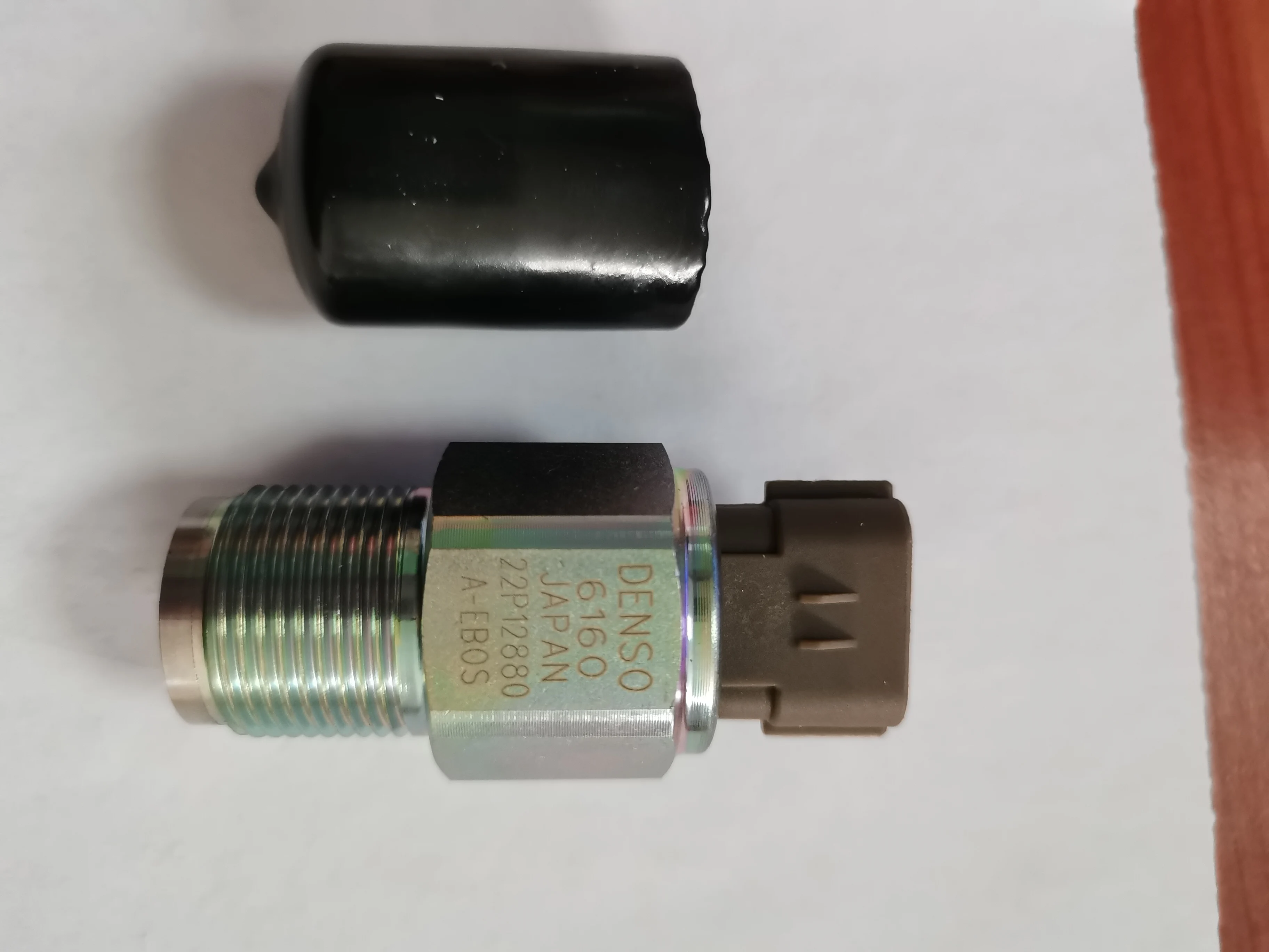 Common Fuel Rail Pressure Sensor Switch OEM 499000-6160
Common Fuel Rail Pressure Sensor Switch OEM 499000-6160