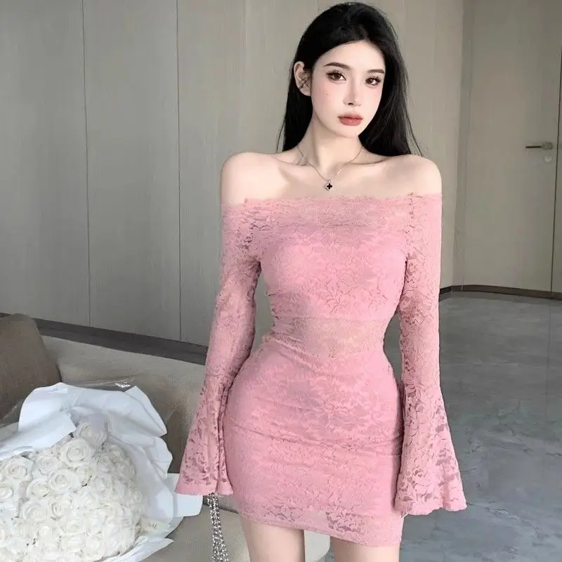 French Yulette Long-sleeved Lace Dress for Women with One-length Neck Waistband Hip Slim Skirt
French Yulette Long-sleeved Lace Dress for Women with One-length Neck Waistband Hip Slim Skirt