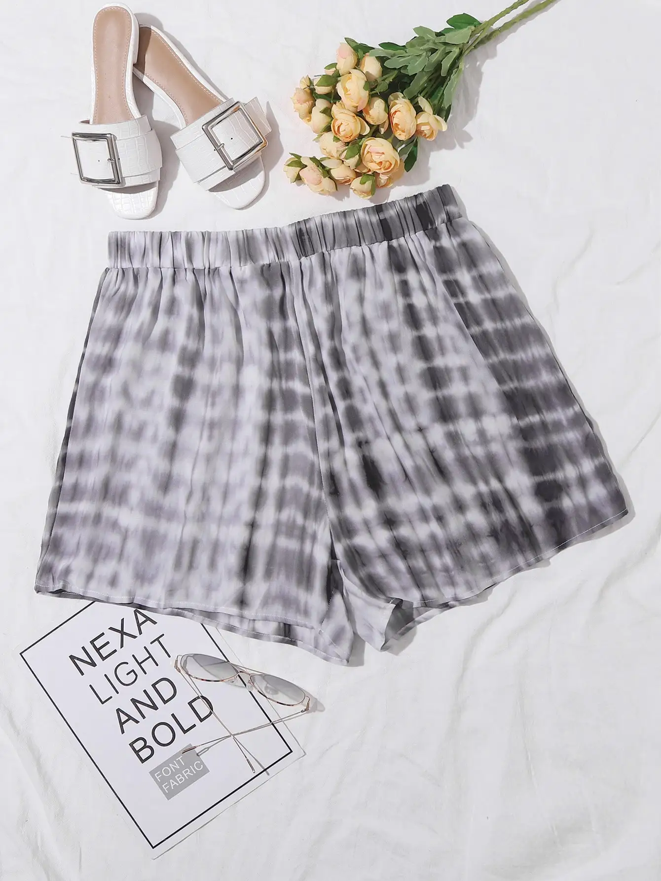 Spring and Summer Plus Size Wide-leg Shorts Women's Fashionable Slim Casual Loose Thin Comfortable Elastic Waist Plaid Shorts
Spring and Summer Plus Size Wide-leg Shorts Women's Fashionable Slim Casual Loose Thin Comfortable Elastic Waist Plaid Shorts