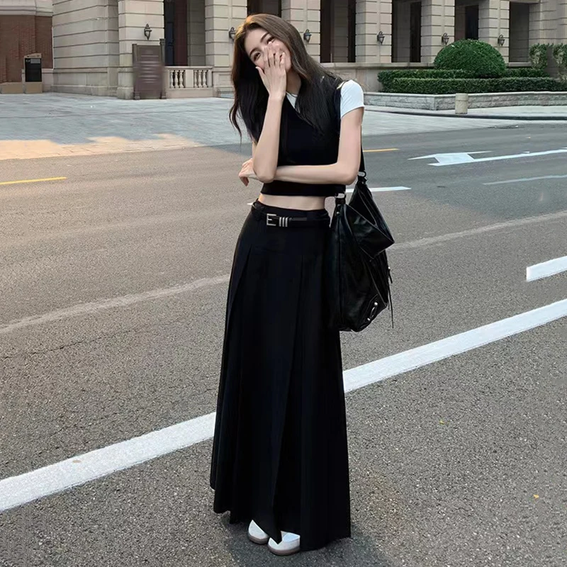 High Waist Black Pleated Skirt Autumn Korean Elegant Loose Preppy Suit Midi Skirt Y2K Ladies Solid All-Match A Line Skirts New
High Waist Black Pleated Skirt Autumn Korean Elegant Loose Preppy Suit Midi Skirt Y2K Ladies Solid All-Match A Line Skirts New