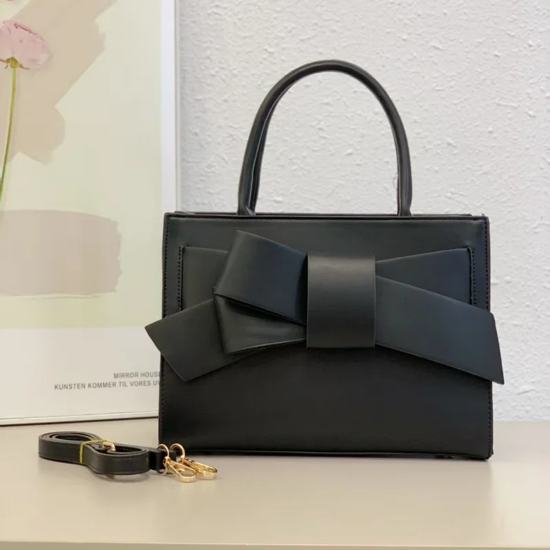 Fashionable Butterfly Knot Square Handbag Women High Texture PU Leather Crossbody Bag Versatile Large Bow Detail Shoulder Bag
Fashionable Butterfly Knot Square Handbag Women High Texture PU Leather Crossbody Bag Versatile Large Bow Detail Shoulder Bag