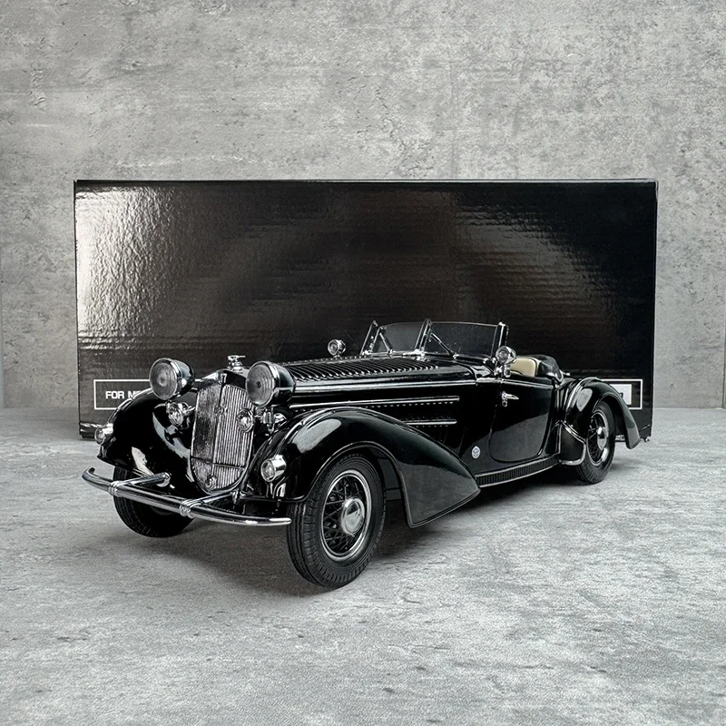 1:18 for Horch 855 Roadster 1939 Diecast Model Car Alloy Simulation Metal Luxury Vintage Vehicle Collection Gift Display Ornamen
1:18 for Horch 855 Roadster 1939 Diecast Model Car Alloy Simulation Metal Luxury Vintage Vehicle Collection Gift Display Ornamen