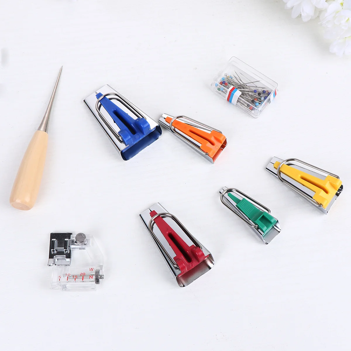 1Set Fabric Bias Tape Maker Set DIY Sewing Tools 5 Sizes 6mm 9mm 12mm 18mm 25mm Tape Makers for Quilting Binding
1Set Fabric Bias Tape Maker Set DIY Sewing Tools 5 Sizes 6mm 9mm 12mm 18mm 25mm Tape Makers for Quilting Binding