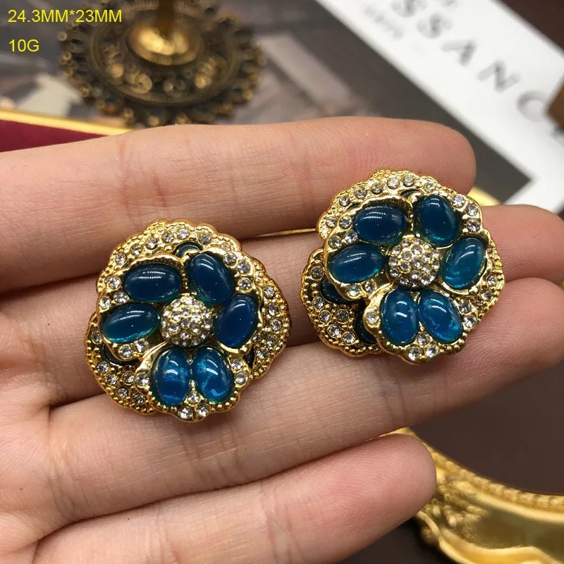Camellia diamond multi-layer three-dimensional 925 silver needle earrings electroplated blue jelly glass earrings for women
Camellia diamond multi-layer three-dimensional 925 silver needle earrings electroplated blue jelly glass earrings for women