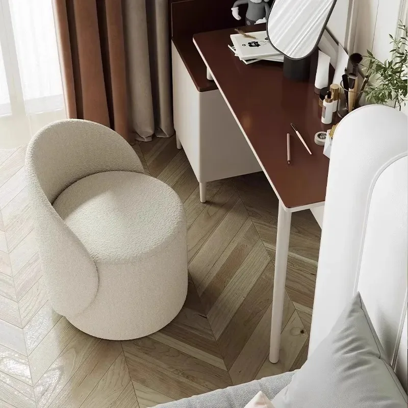 Bedroom Light Luxury Makeup Stool Simple Girl Bedend Simple Backrest Vanity Stools Household Modern Round Stool Can Be Rotated
Bedroom Light Luxury Makeup Stool Simple Girl Bedend Simple Backrest Vanity Stools Household Modern Round Stool Can Be Rotated