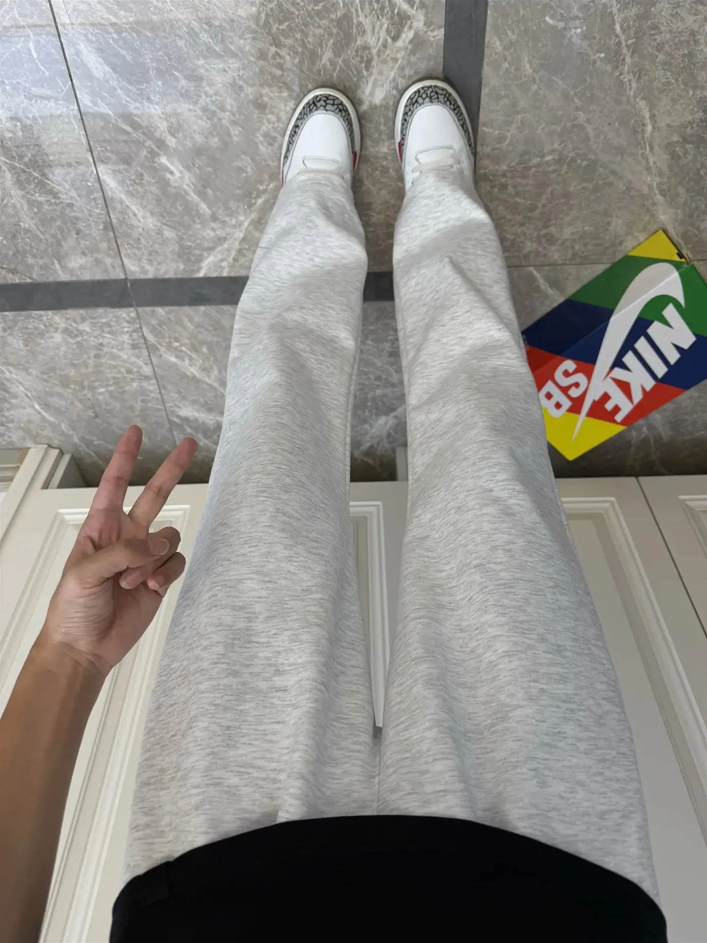 Cleanfit Sporty Straight Leg Sweatpants for Men Slimming Design mid Waist Elastic Waist Casual Trousers for Teens And Young A...
Cleanfit Sporty Straight Leg Sweatpants for Men Slimming Design mid Waist Elastic Waist Casual Trousers for Teens And Young A...