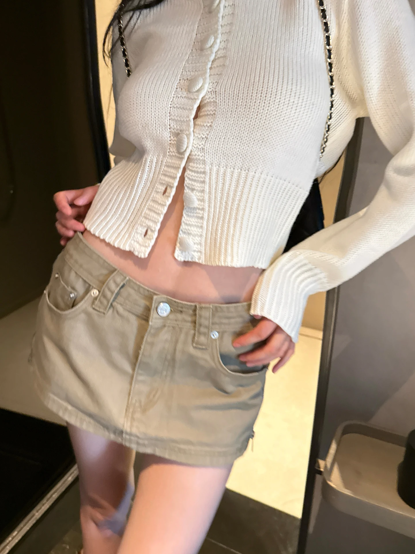 Ретро-юбка-брюки слим-фит для женщин, осенне-зимняя, модная, в корейском стиле, с эффектом двухслойности, с запахом, имитация двух частей
Ретро-юбка-брюки слим-фит для женщин, осенне-зимняя, модная, в корейском стиле, с эффектом двухслойности, с запахом, имитация двух частей