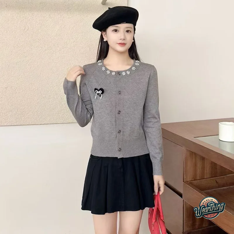 Women Sweater Knitted Cardigan French Sweet Flowers Pearl Bow Round Neck Long Sleeve Knitted Cardigan For Women
Women Sweater Knitted Cardigan French Sweet Flowers Pearl Bow Round Neck Long Sleeve Knitted Cardigan For Women