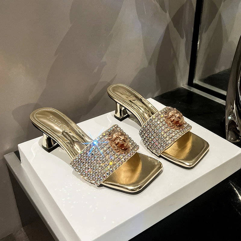 Summer Princess Flip-flops Brand Designer Casual Slippers Ladies Rhinestone Luxury Sandals plus size 43 T7
Summer Princess Flip-flops Brand Designer Casual Slippers Ladies Rhinestone Luxury Sandals plus size 43 T7