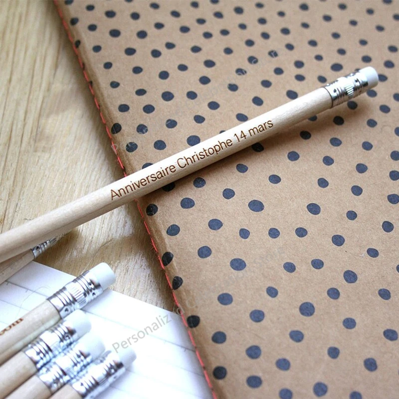 Деревянные карандаши с гравировкой, свадебный подарок, детский праздник, индивидуальная декоративная ручка, Бесплатный сувенир
Деревянные карандаши с гравировкой, свадебный подарок, детский праздник, индивидуальная декоративная ручка, Бесплатный сувенир