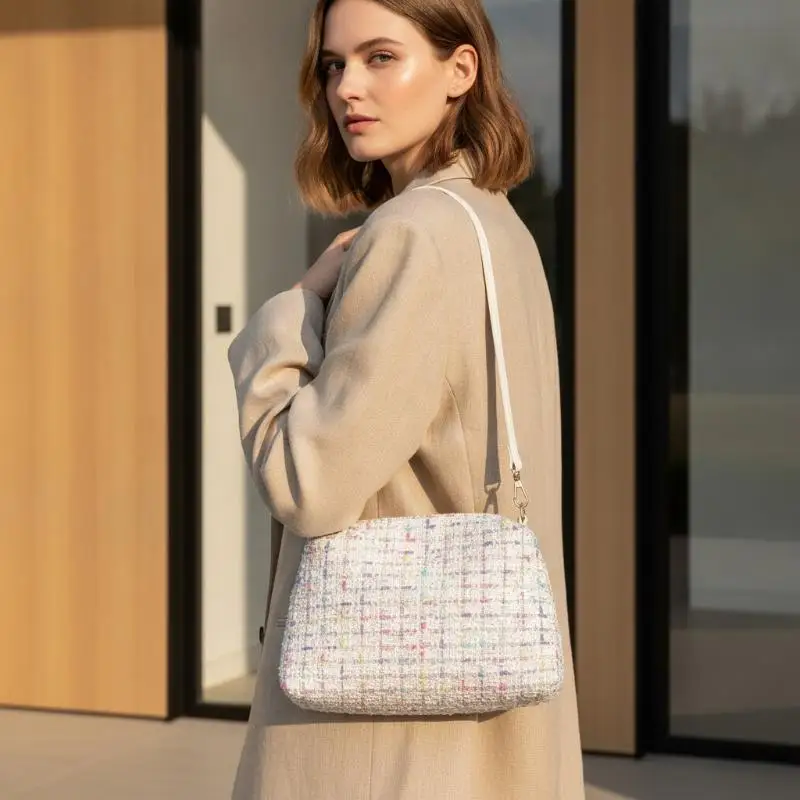Fashionable Tweed Plaid Crossbody Bag Adjustable Strap Vintage Style Casual Shoulder Bag for Women Office Daily Use
Fashionable Tweed Plaid Crossbody Bag Adjustable Strap Vintage Style Casual Shoulder Bag for Women Office Daily Use