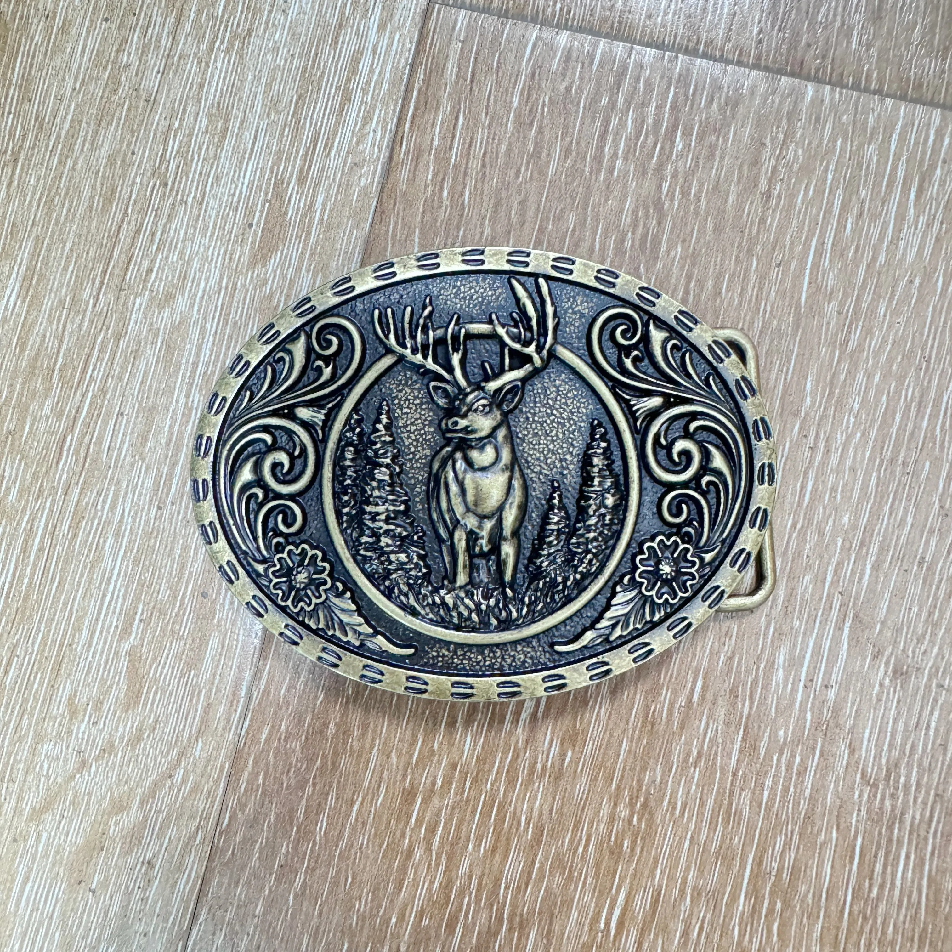 A belt buckle head - a western cowboy-style belt buckle head - a metal buckle head
A belt buckle head - a western cowboy-style belt buckle head - a metal buckle head