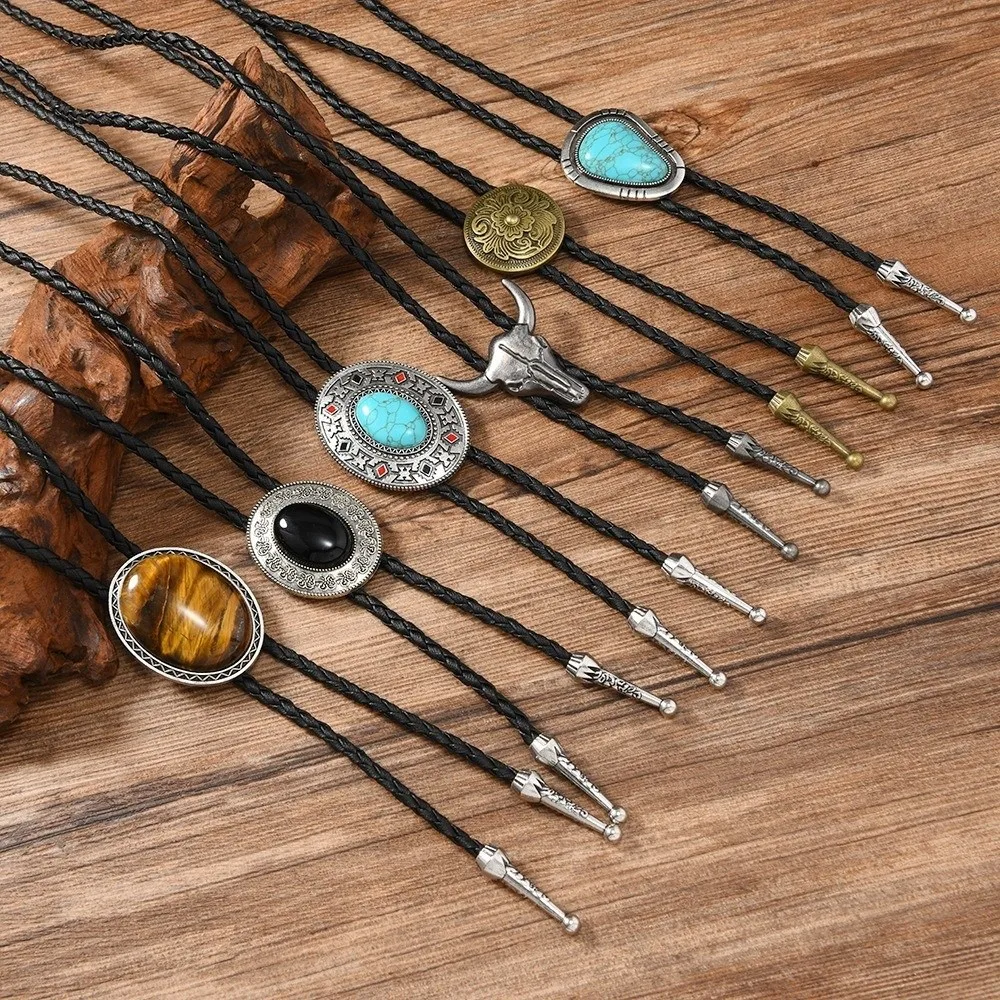 Vintage Artistic Bolo Tie Necklace Antique Silver Turquoise Inlaid Retro Tie Necklace Personality Round Disc
Vintage Artistic Bolo Tie Necklace Antique Silver Turquoise Inlaid Retro Tie Necklace Personality Round Disc