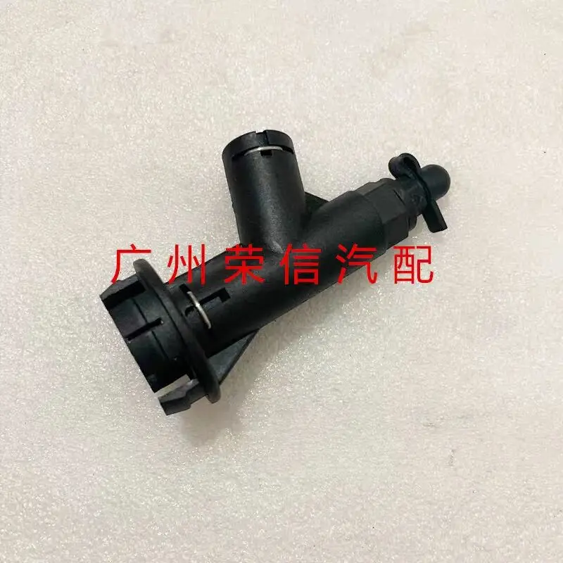 Clutch Slave Cylinder Clutch Tee Hydraulic Oil Pipe Tee Joint and Accessories for Zotye T600
Clutch Slave Cylinder Clutch Tee Hydraulic Oil Pipe Tee Joint and Accessories for Zotye T600