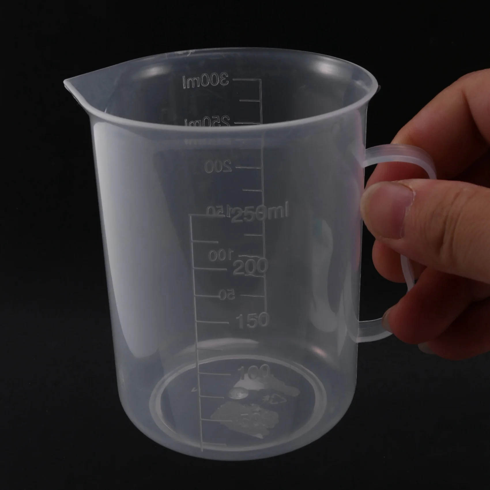 A88E-2X Measuring Jug 250ML Graduated Beaker Clear White Plastic Cup
A88E-2X Measuring Jug 250ML Graduated Beaker Clear White Plastic Cup