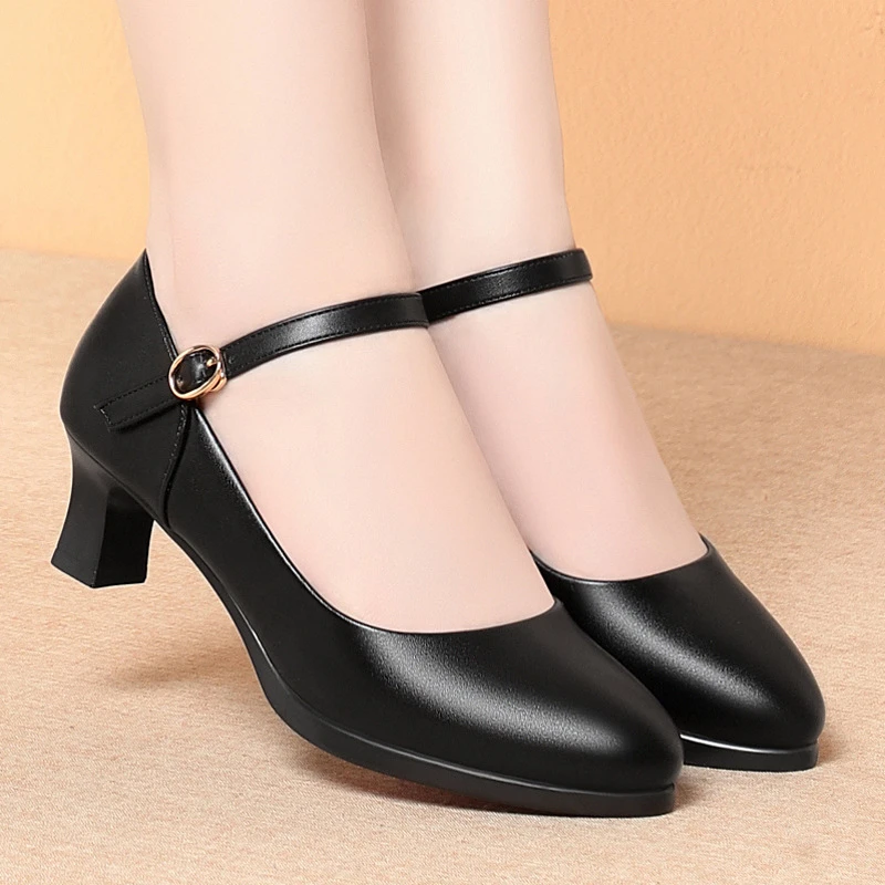 Summer Stewardess Working Shoes Soft Sole Comfortable Flat Soft Leather Professional Work Work Leather Shoes Elegant Simple
Summer Stewardess Working Shoes Soft Sole Comfortable Flat Soft Leather Professional Work Work Leather Shoes Elegant Simple