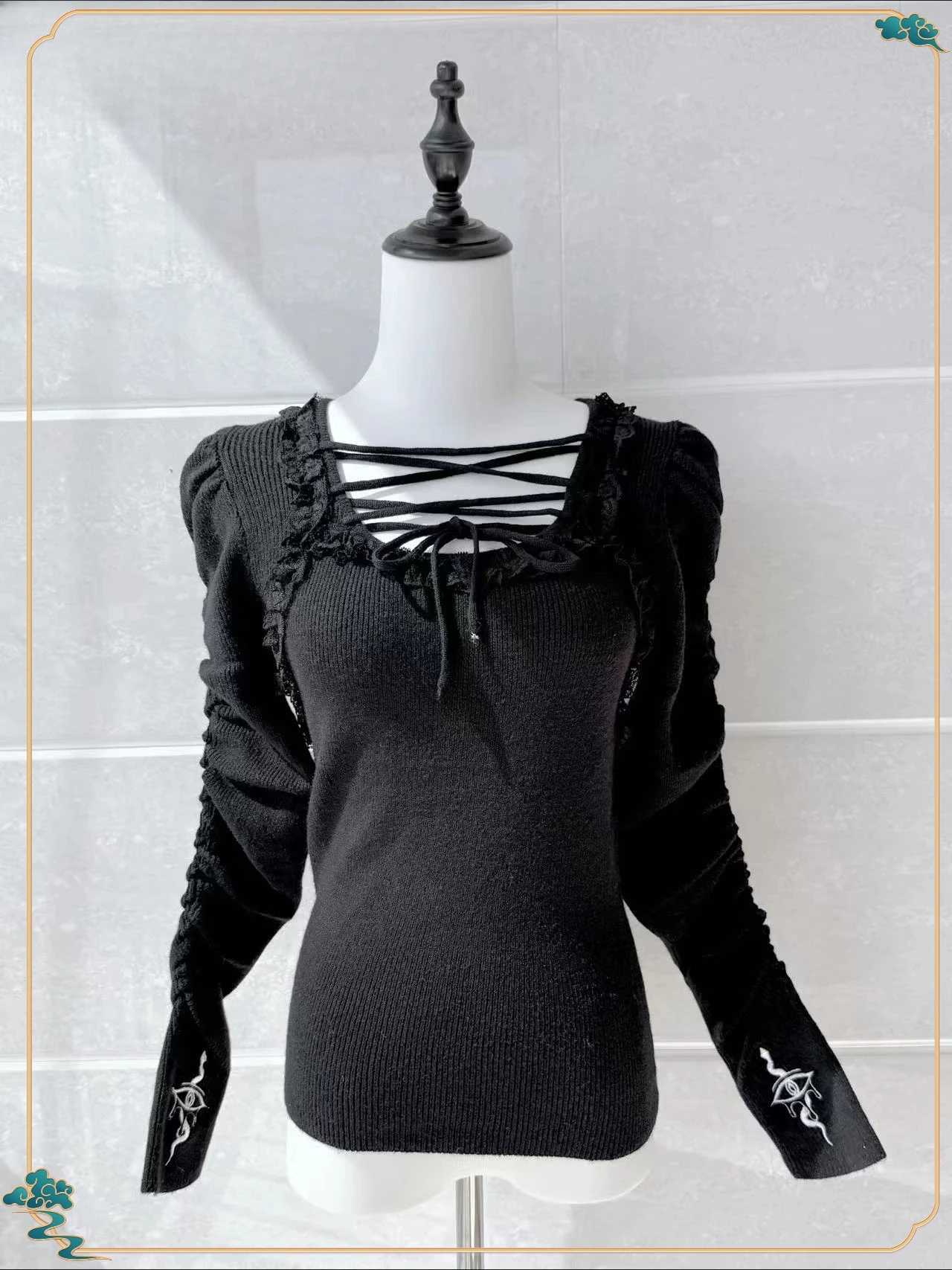 Spring Autumn New Original Mine Subculture Gothic Long Sleeve Versatile Top Sweater Black Embroidered Strap Knitted Bottom Shirt
Spring Autumn New Original Mine Subculture Gothic Long Sleeve Versatile Top Sweater Black Embroidered Strap Knitted Bottom Shirt