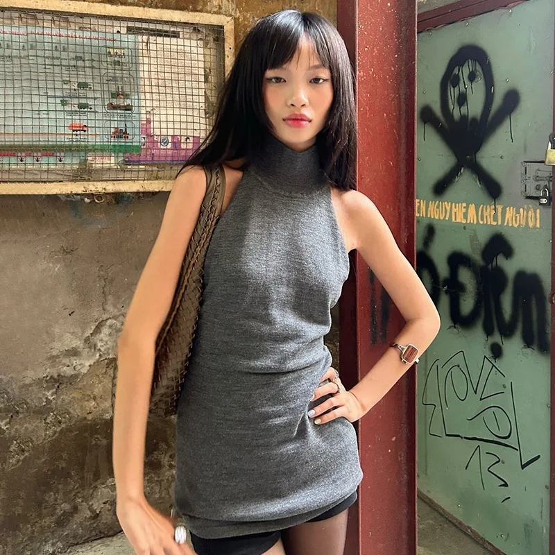 Personalized Spicy Girl Style High Hanging Neck Backless Mid Length Vest 2024 American Sexy Slim Knit Top
Personalized Spicy Girl Style High Hanging Neck Backless Mid Length Vest 2024 American Sexy Slim Knit Top