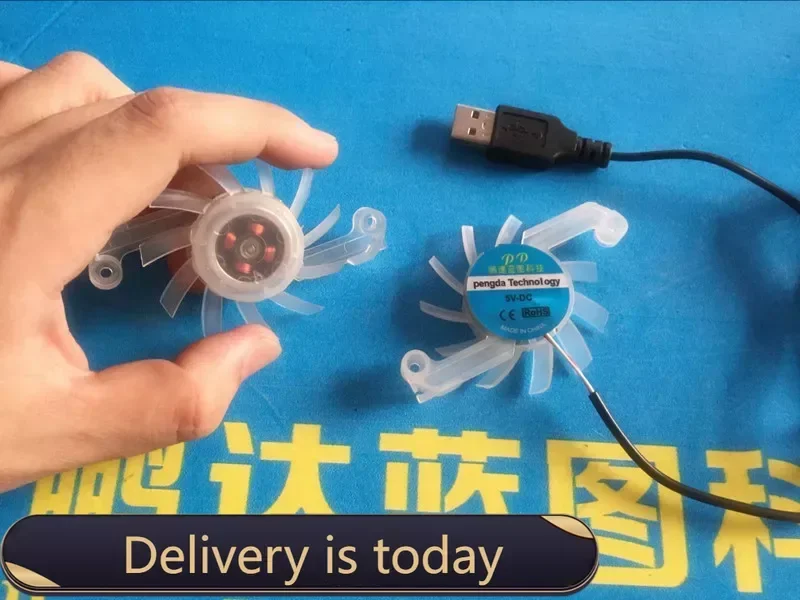 Новый бесшумный 5210 5 см VGA-кулер со светодиодной подсветкой 5 В USB-интерфейс безрамный вентилятор
Новый бесшумный 5210 5 см VGA-кулер со светодиодной подсветкой 5 В USB-интерфейс безрамный вентилятор