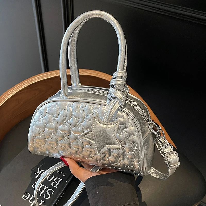 Маленькая сумка-тоут, модный клатч, весенняя сумка 2024, основная серебряная сумка, модная стеганая сумка, женская однотонная сумка через плечо из искусственной кожи
Маленькая сумка-тоут, модный клатч, весенняя сумка 2024, основная серебряная сумка, модная стеганая сумка, женская однотонная сумка через плечо из искусственной кожи