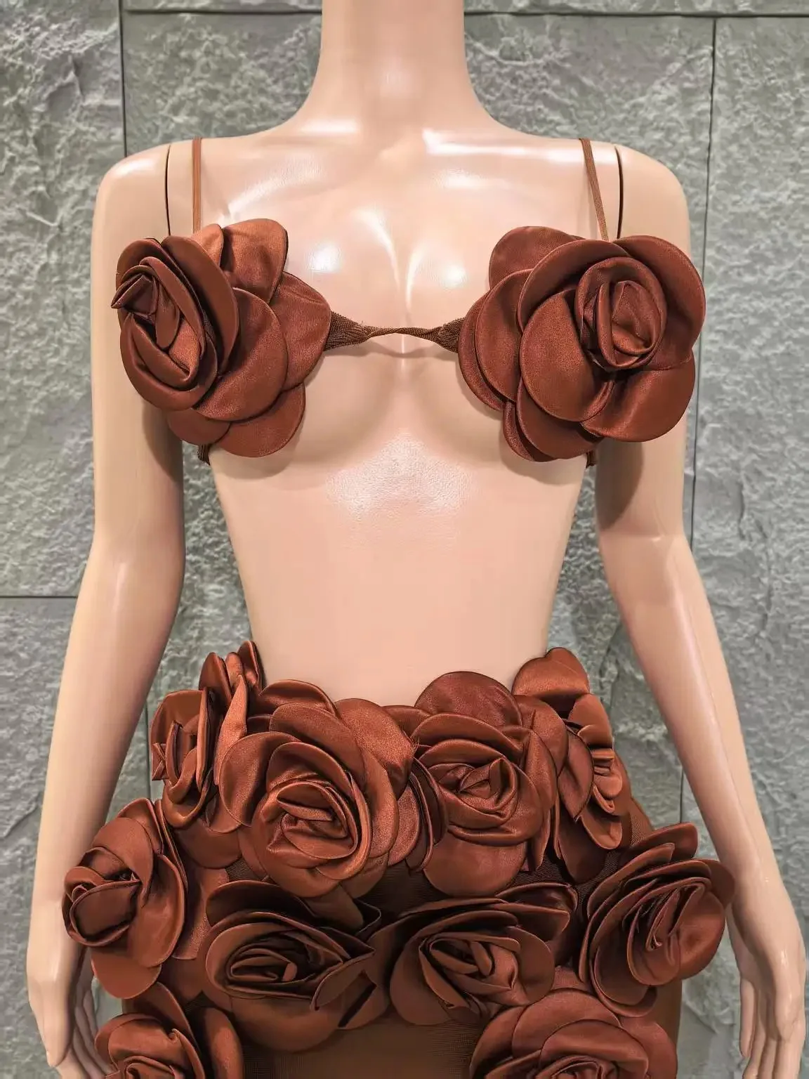 Metal Black Halter Tops Drill Short Party Evening Dress 2024 Summer New Fashion Women's Sets Brown A-line Skirt
Metal Black Halter Tops Drill Short Party Evening Dress 2024 Summer New Fashion Women's Sets Brown A-line Skirt