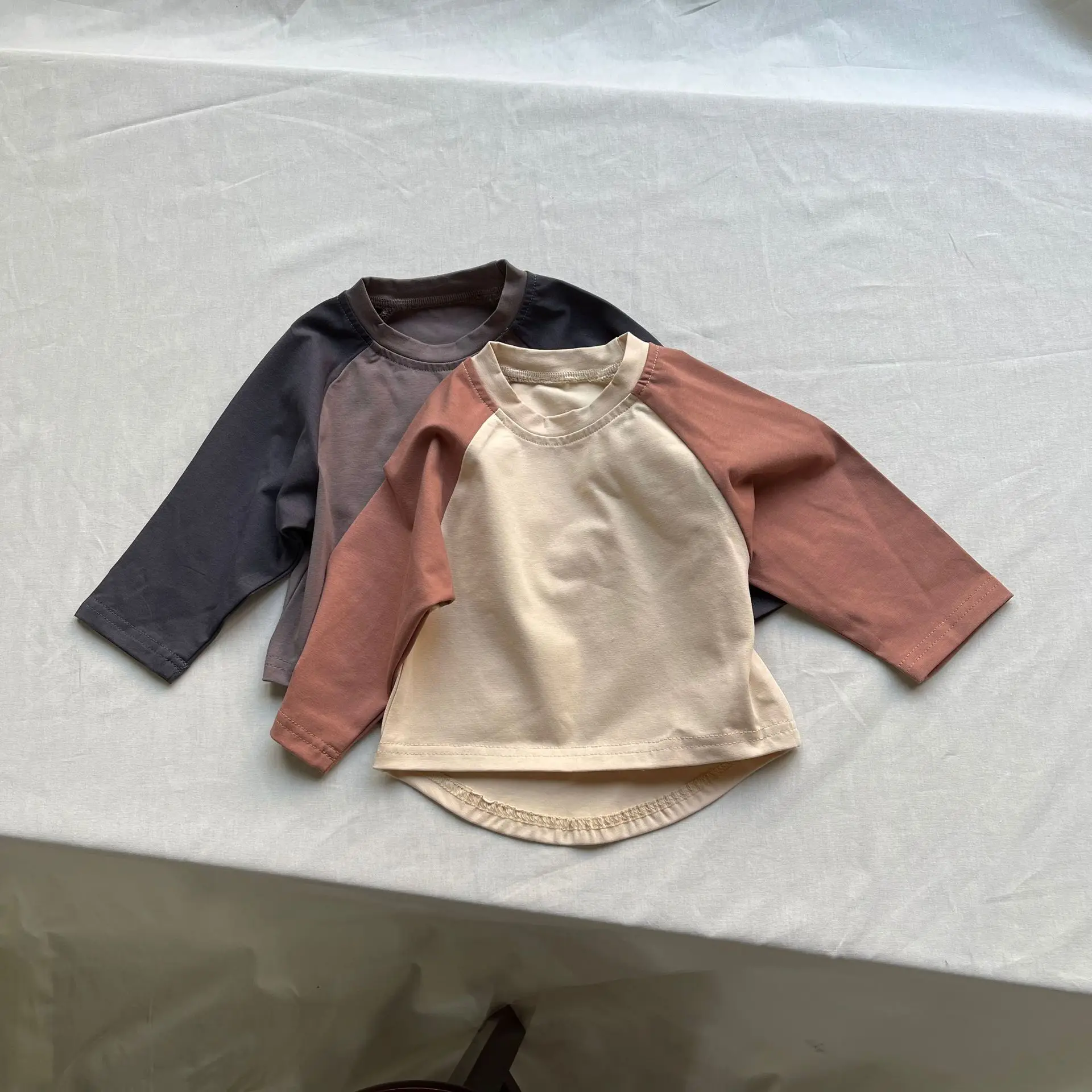 2025 Spring New Baby Long Sleeve T Shirts Cotton Infant Girl Bottoming Shirts Boys Solid Splicing Versatile Tees Toddler Clothes
2025 Spring New Baby Long Sleeve T Shirts Cotton Infant Girl Bottoming Shirts Boys Solid Splicing Versatile Tees Toddler Clothes