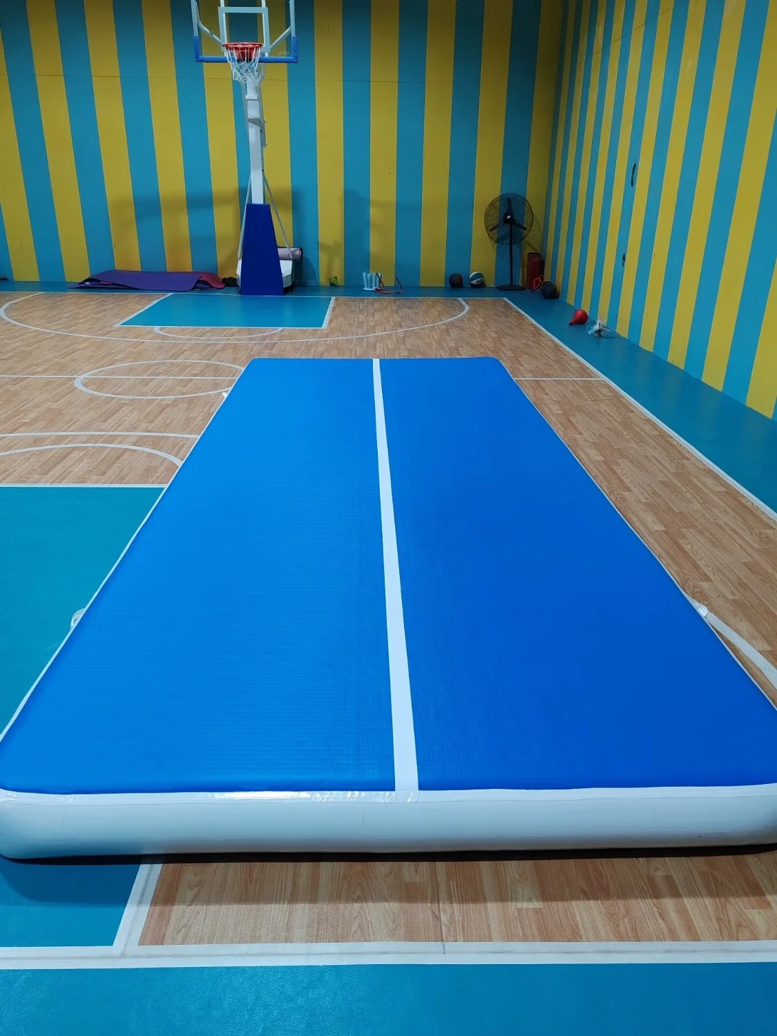 Inflatable Gymnastics Mat Inflatable Floor Mats 12x2x0.2m Air Track Tumbling Mat 8in Thick Gymnastic Mats with Electric Pump
Inflatable Gymnastics Mat Inflatable Floor Mats 12x2x0.2m Air Track Tumbling Mat 8in Thick Gymnastic Mats with Electric Pump