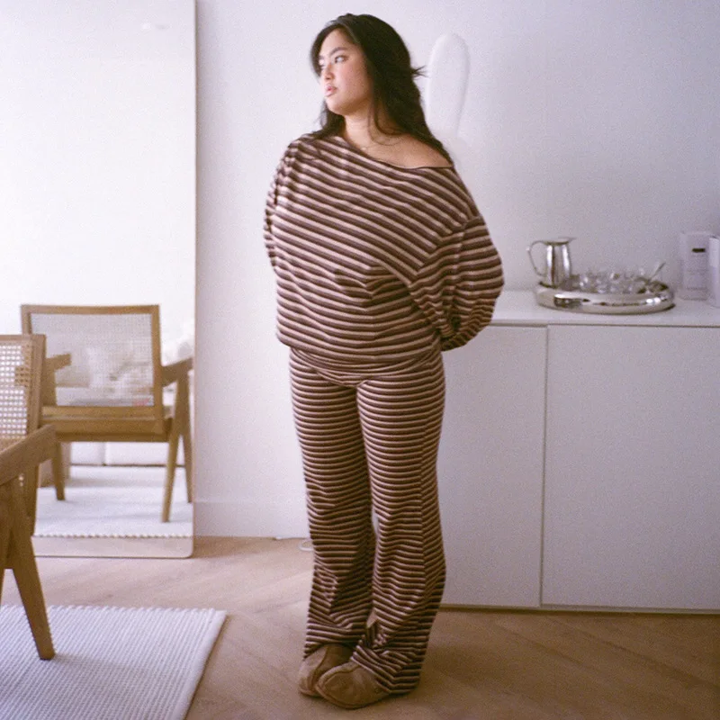 Absobe женский комплект брюк в полоску с принтом асимметричная футболка на одно плечо с длинным рукавом повседневная свободная одежда из двух предметов модная уличная одежда
Absobe женский комплект брюк в полоску с принтом асимметричная футболка на одно плечо с длинным рукавом повседневная свободная одежда из двух предметов модная уличная одежда