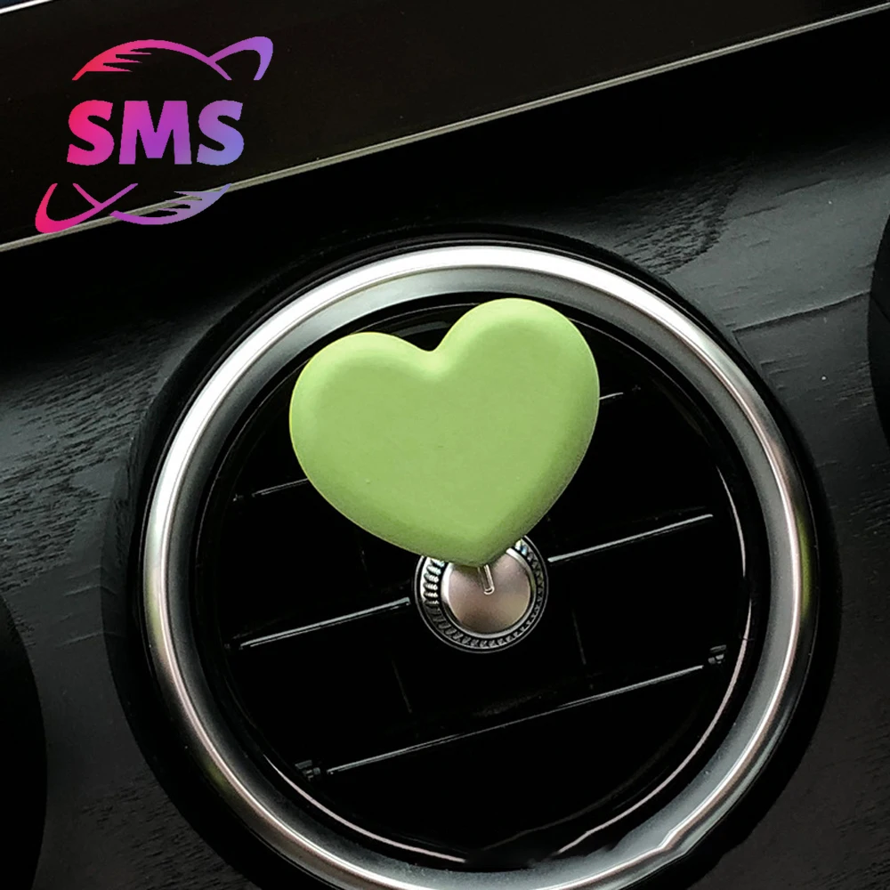 Love scented lace perfume Car air conditioning port decorations Car fragrance Celebrity Co-branded Gifts For BMW Mercedes-Benz 
Love scented lace perfume Car air conditioning port decorations Car fragrance Celebrity Co-branded Gifts For BMW Mercedes-Benz