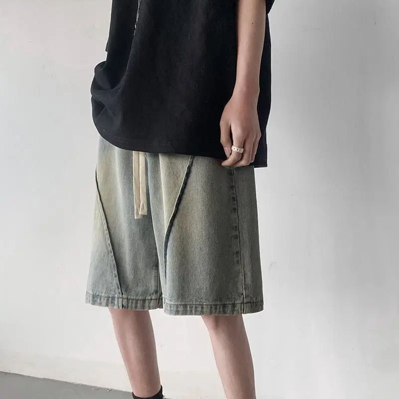 Trendy Men's Denim Shorts Summer Casual Vintage Aesthetic Elastic Waistband Loose Fit Mid-length American Street Style
Trendy Men's Denim Shorts Summer Casual Vintage Aesthetic Elastic Waistband Loose Fit Mid-length American Street Style