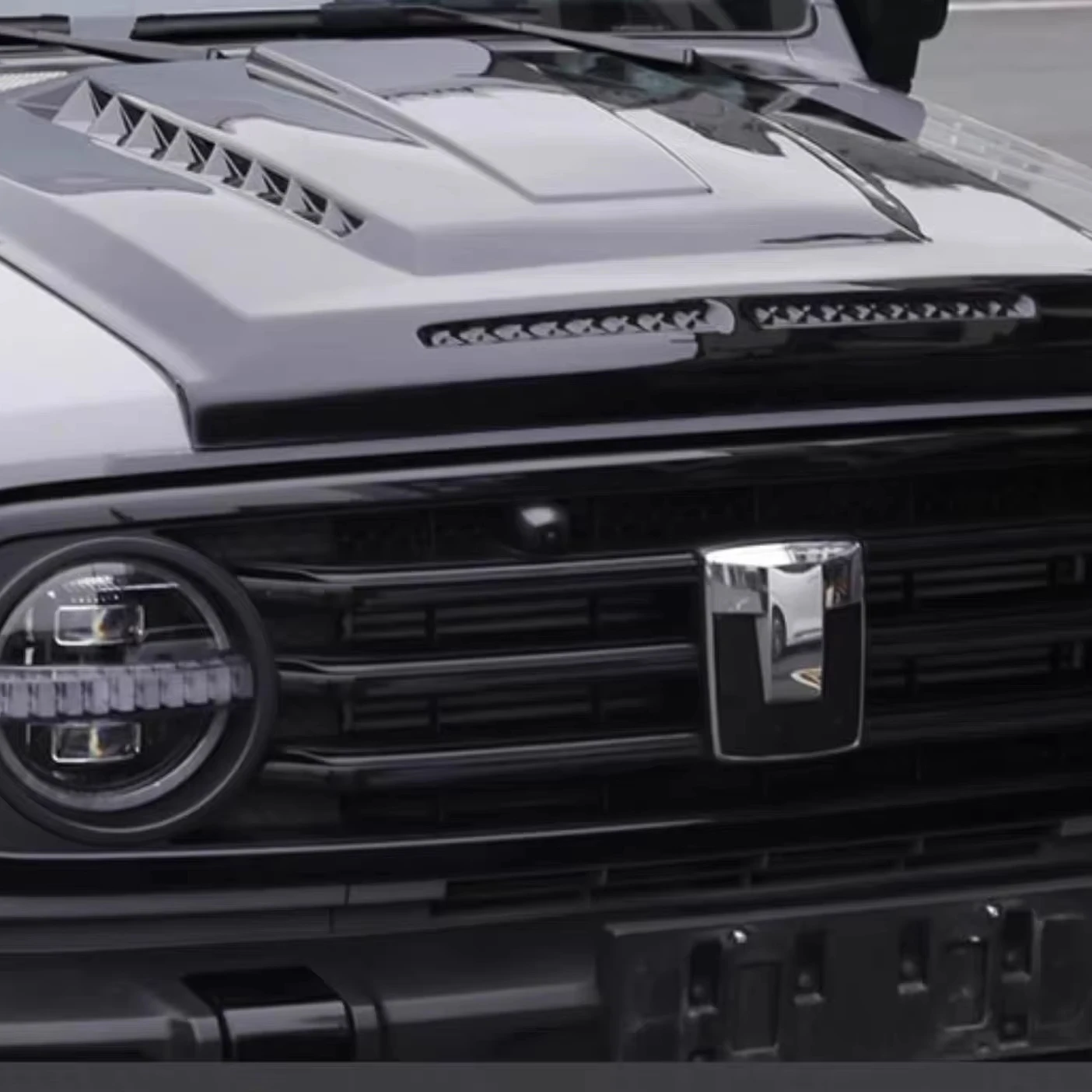 Новый защитный чехол для модернизации из каменного АБС-пластика для крышки двигателя из аксессуаров для бездорожья tk 300
Новый защитный чехол для модернизации из каменного АБС-пластика для крышки двигателя из аксессуаров для бездорожья tk 300