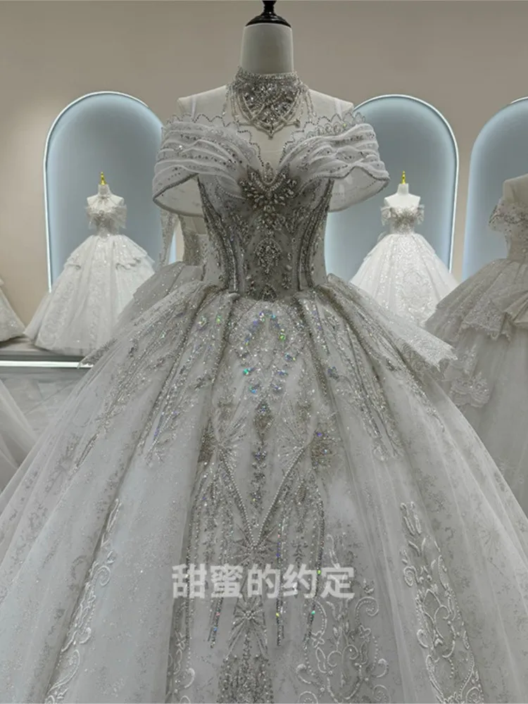 A new one-shoulder dress with high-quality main fabric It's large-sized heavy-duty strapless for people
A new one-shoulder dress with high-quality main fabric It's large-sized heavy-duty strapless for people